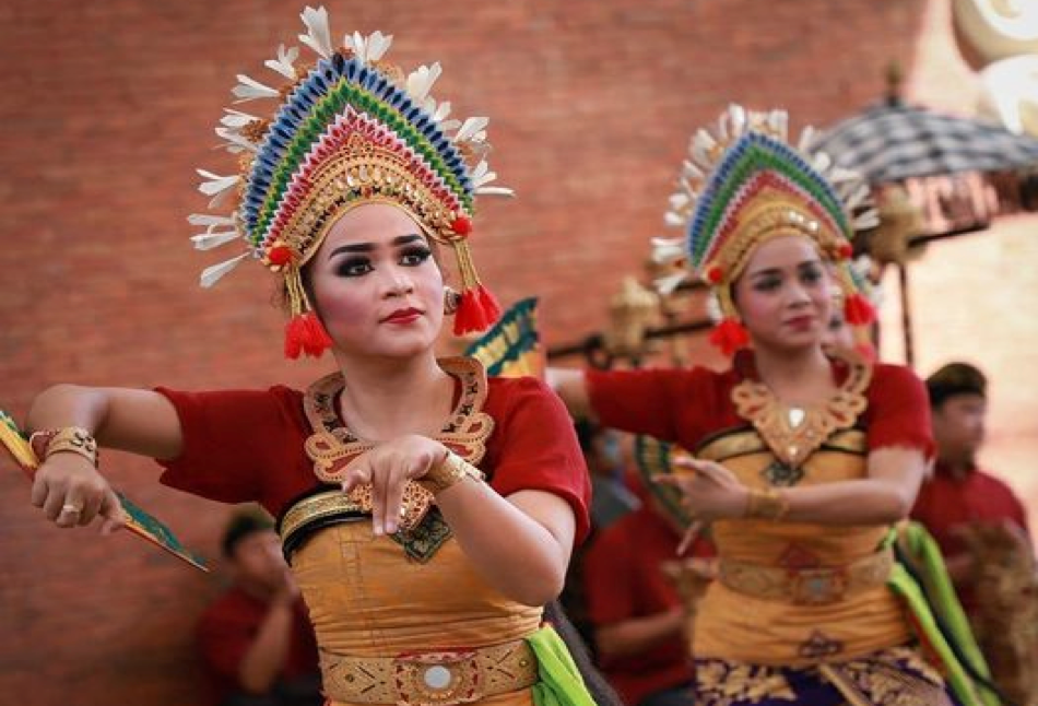 Kembang Girang Dance